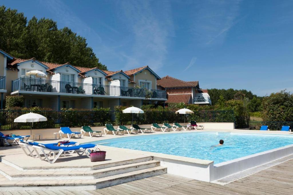 Residence Pierre & Vacances Le Hameau Du Lac Marciac Exterior photo